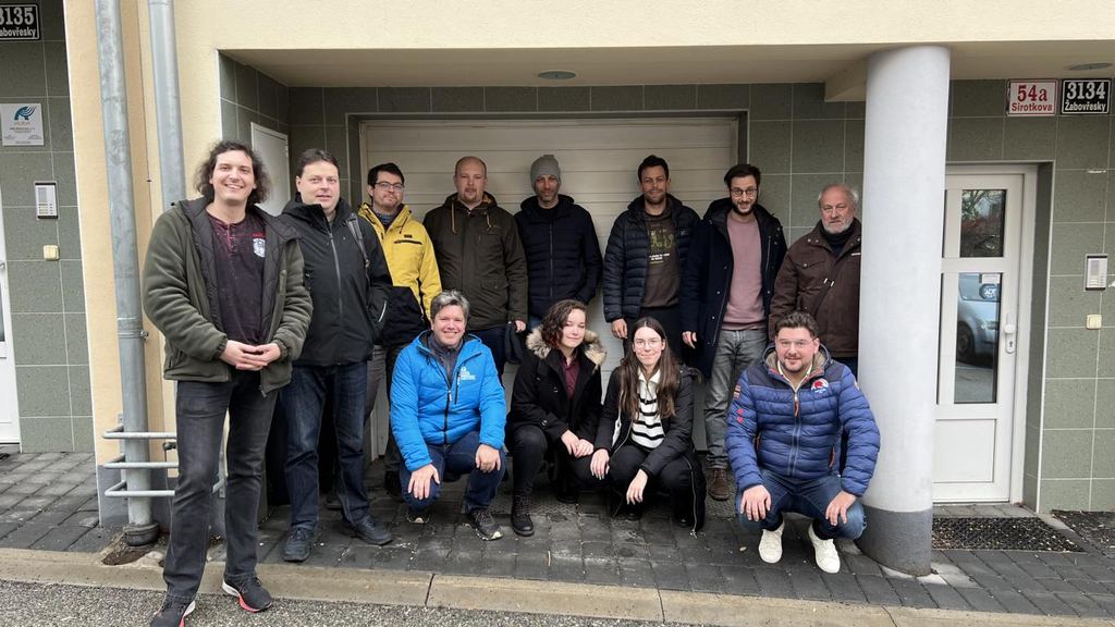 The Ullmanna team